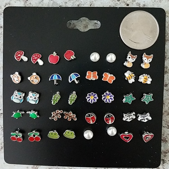 Girls Earrings 20 pairs - Picture 5 of 8